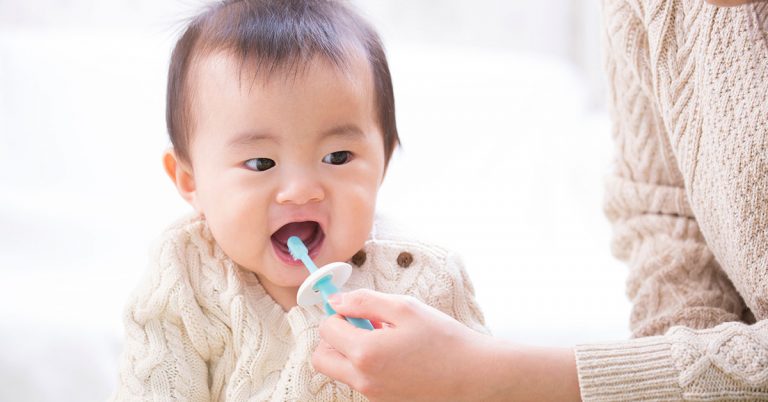 infant oral hygiene care